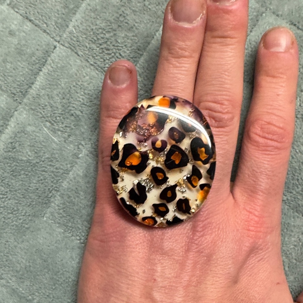Vintage Plastic Ring, Leopard Print, Glitter, Retro, Boho, Size 7
